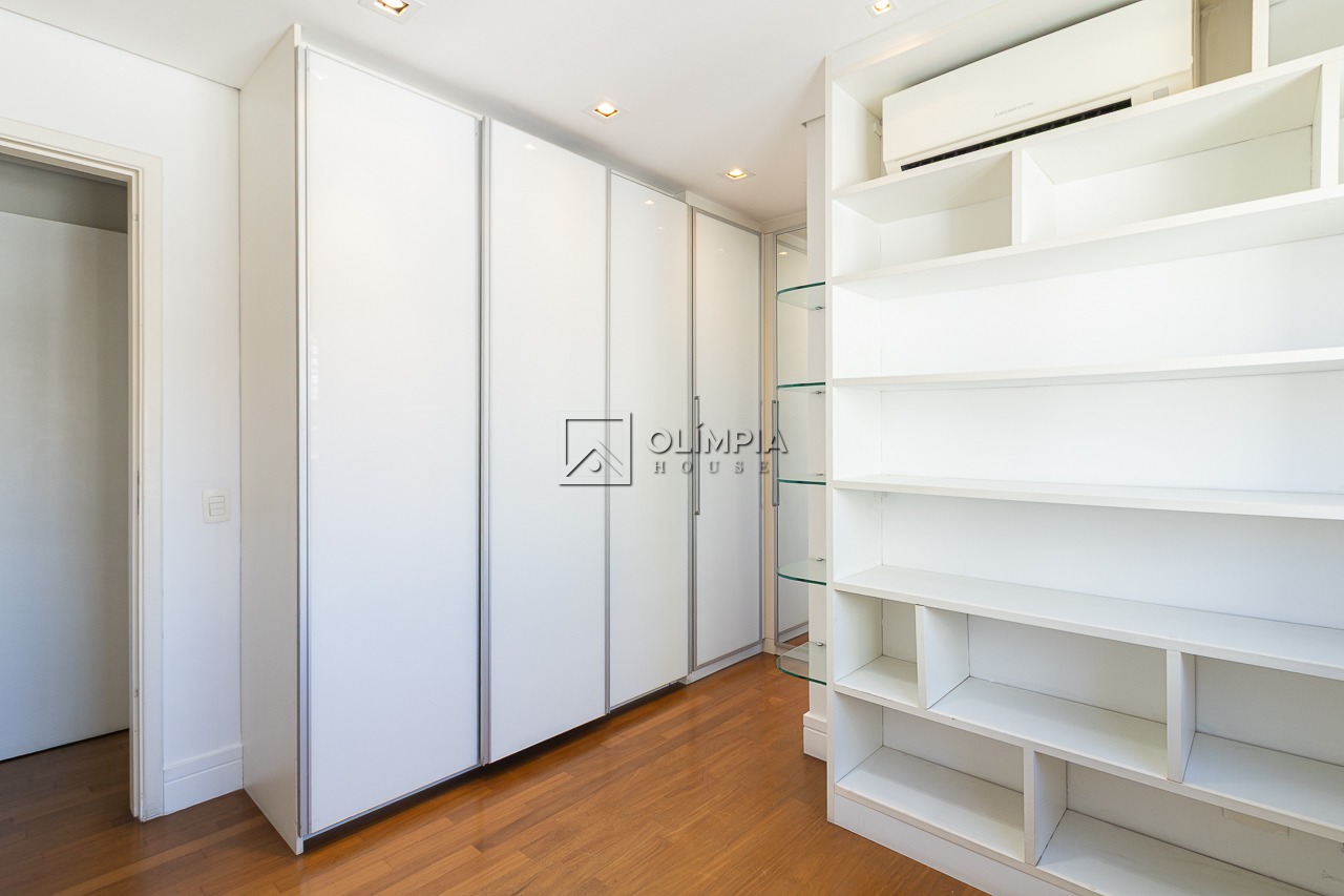 Apartamento - Vila Olímpia SP